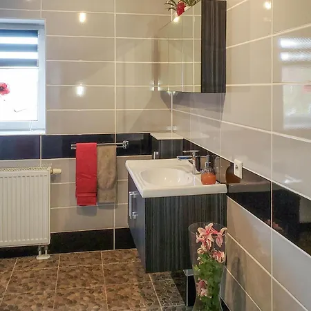 2 Bedroom Stunning In Rubkow Ot *